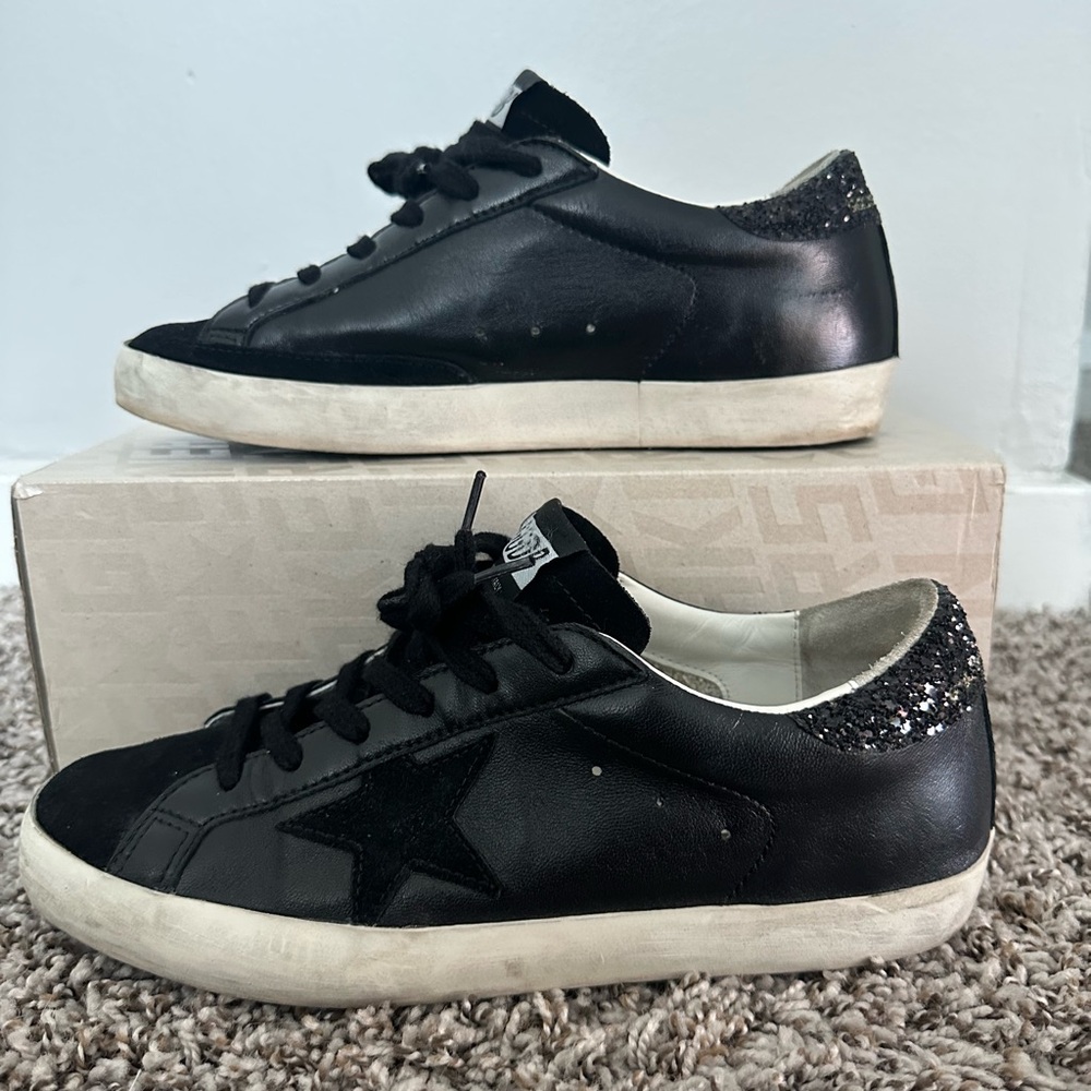 Golden Goose Sneakers